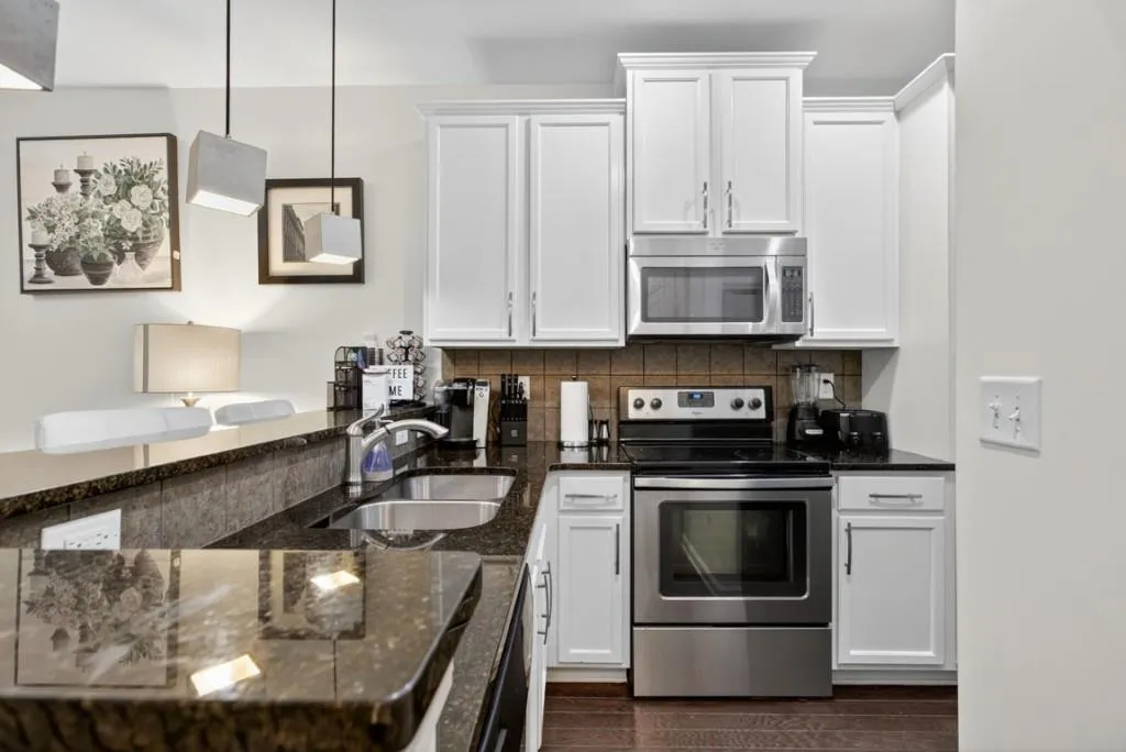 215 Semel Drive Unit 454, Atlanta, Georgia 30309, 2 Bedrooms Bedrooms, 0 ,2 BathroomsBathrooms,Residential,For Sale,215 Semel Drive Unit 454,7714393
