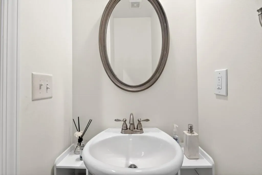 215 Semel Drive Unit 454, Atlanta, Georgia 30309, 2 Bedrooms Bedrooms, 0 ,2 BathroomsBathrooms,Residential,For Sale,215 Semel Drive Unit 454,7714393