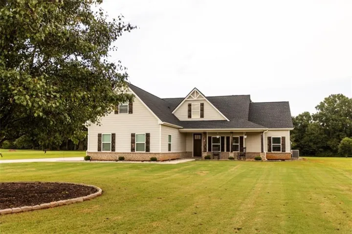301 Savannah Drive, Mansfield, Georgia 30055