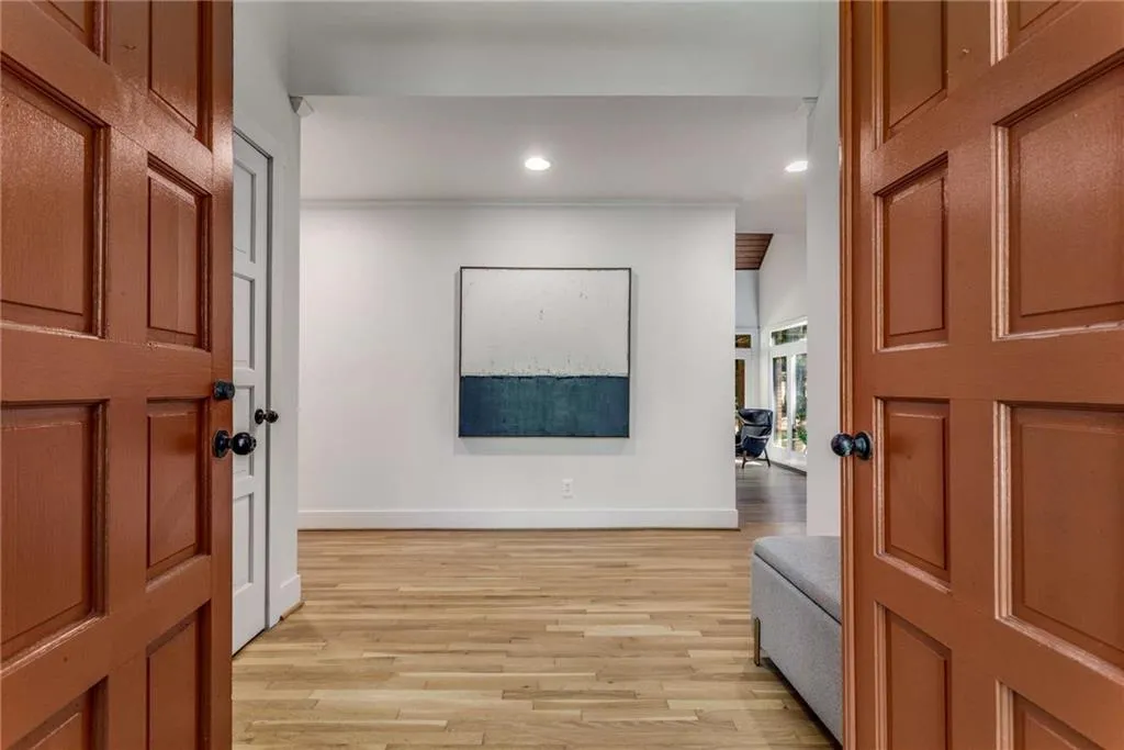 255 Brackenwood Circle, Sandy Springs, Georgia 30328, 3 Bedrooms Bedrooms, ,3 BathroomsBathrooms,Residential,Sold,255 Brackenwood Circle,7121435