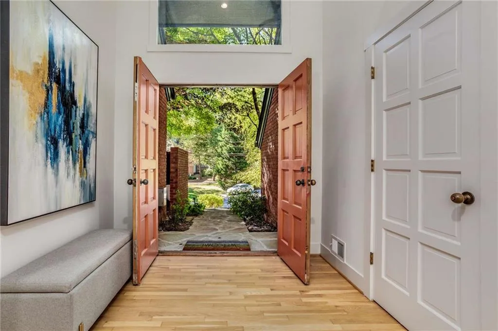 255 Brackenwood Circle, Sandy Springs, Georgia 30328, 3 Bedrooms Bedrooms, ,3 BathroomsBathrooms,Residential,Sold,255 Brackenwood Circle,7121435