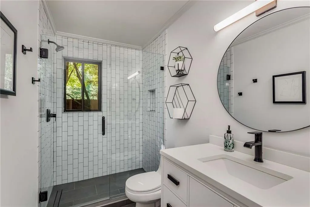 255 Brackenwood Circle, Sandy Springs, Georgia 30328, 3 Bedrooms Bedrooms, ,3 BathroomsBathrooms,Residential,Sold,255 Brackenwood Circle,7121435