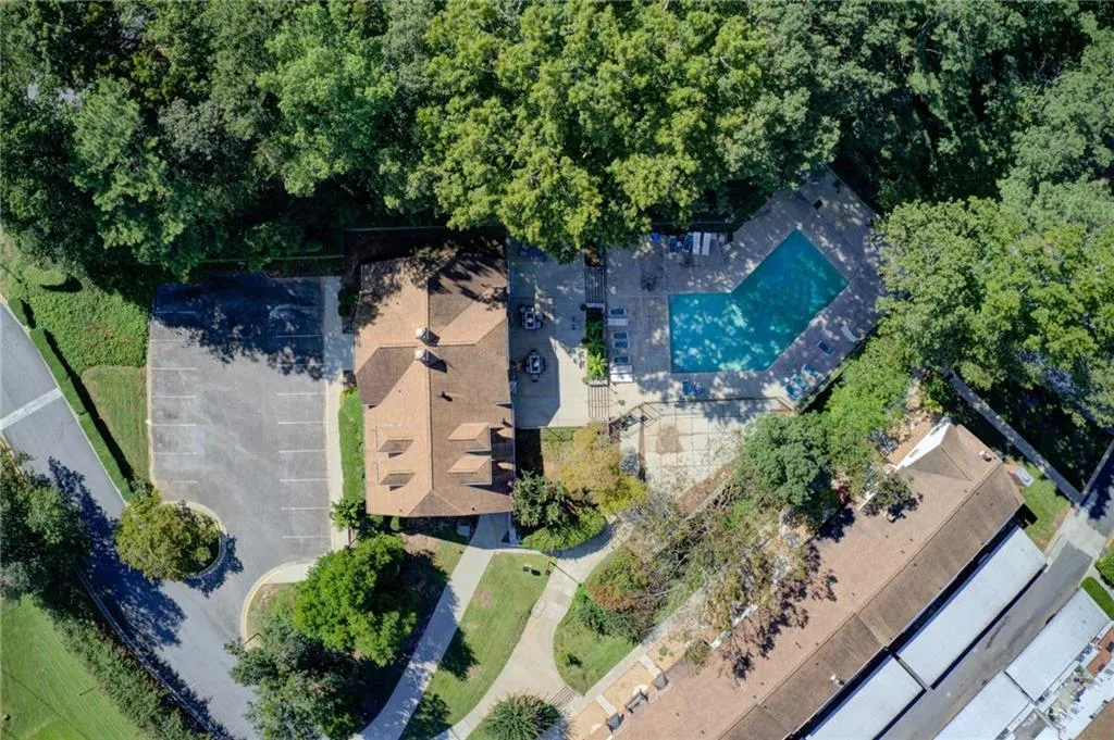 7346 Cardigan Circle, Atlanta, Georgia 30328, 3 Bedrooms Bedrooms, ,2 BathroomsBathrooms,Residential,Sold,7346 Cardigan Circle,7708058