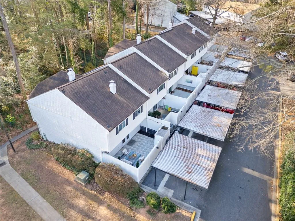 7346 Cardigan Circle, Atlanta, Georgia 30328, 3 Bedrooms Bedrooms, ,2 BathroomsBathrooms,Residential,Sold,7346 Cardigan Circle,7708058