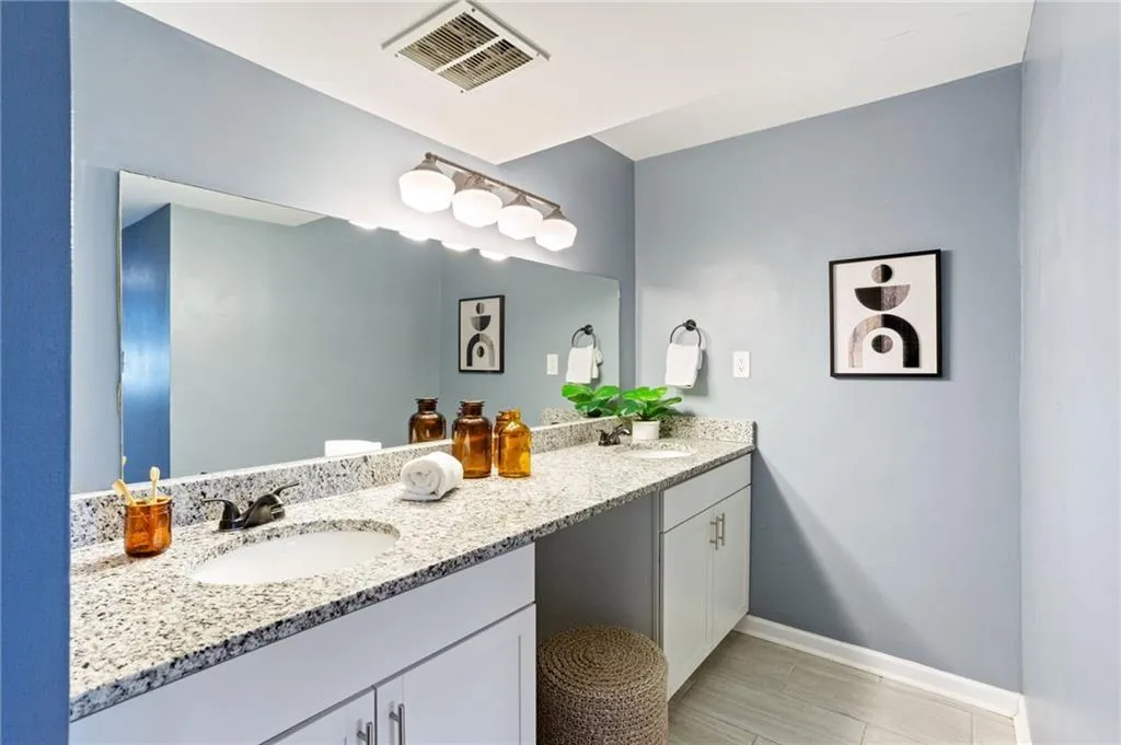 7346 Cardigan Circle, Atlanta, Georgia 30328, 3 Bedrooms Bedrooms, ,2 BathroomsBathrooms,Residential,Sold,7346 Cardigan Circle,7708058