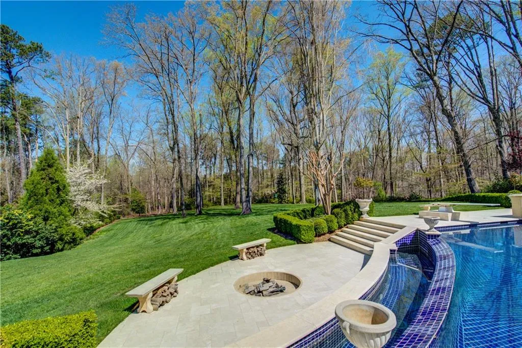 Georgia 30327, ,7 BathroomsBathrooms,Residential,Sold,6617995