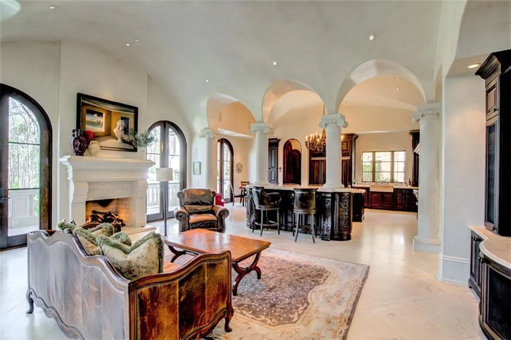 Georgia 30327, ,7 BathroomsBathrooms,Residential,Sold,6617995