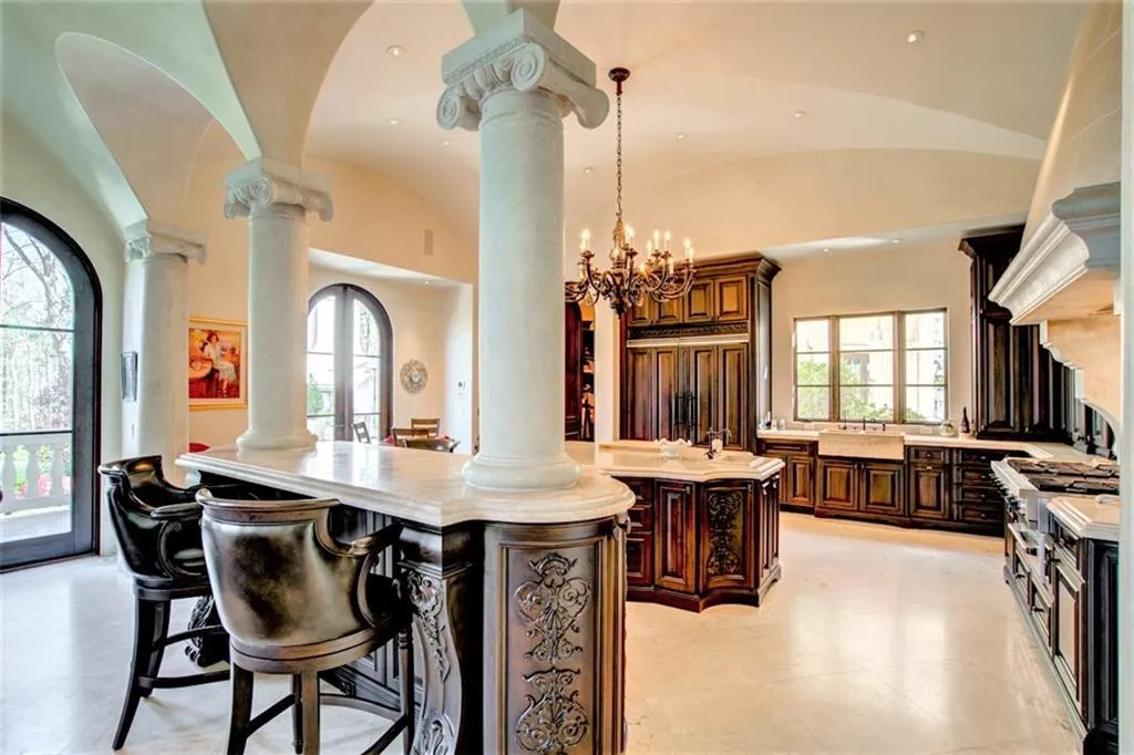 Georgia 30327, ,7 BathroomsBathrooms,Residential,Sold,6617995