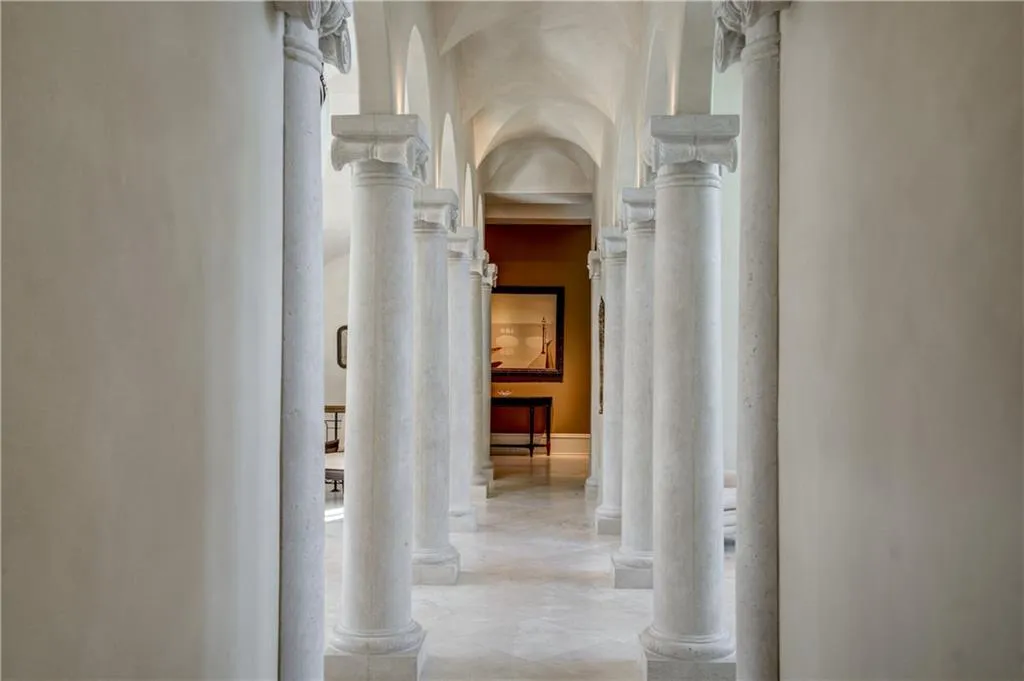 Georgia 30327, ,7 BathroomsBathrooms,Residential,Sold,6617995