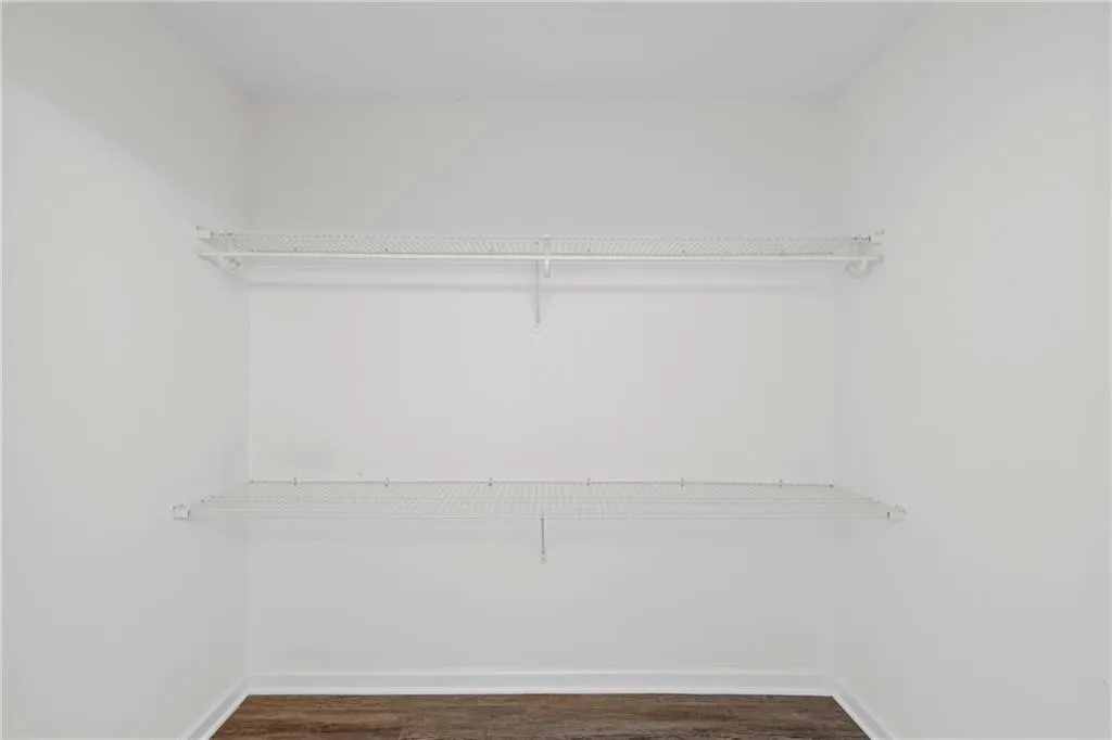 Primary Closet 1/3