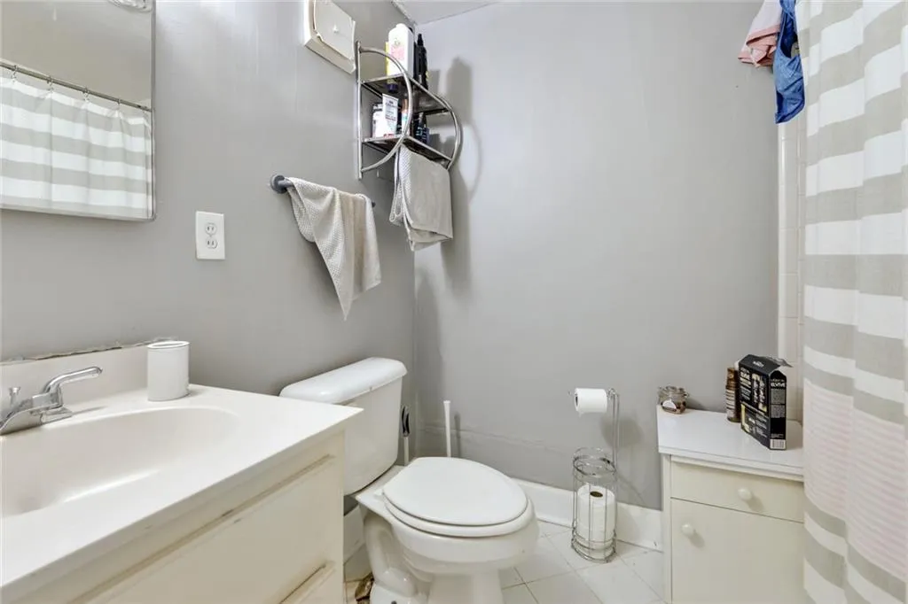 5335 Peachtree Dunwoody Road, Sandy Springs, Georgia 30342, 4 Bedrooms Bedrooms, ,3 BathroomsBathrooms,Residential,Sold,5335 Peachtree Dunwoody Road,6898724