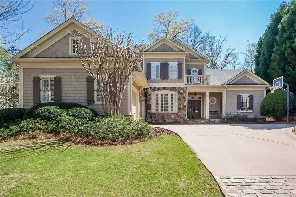 135 High Point Walk, Sandy Springs, Georgia 30342, 4 Bedrooms Bedrooms, ,3 BathroomsBathrooms,Residential,Sold,135 High Point Walk,5666171