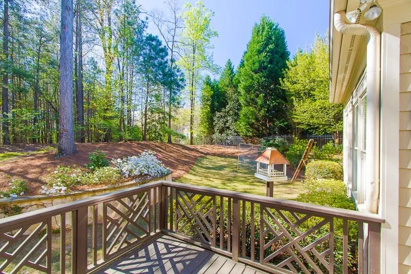 135 High Point Walk, Sandy Springs, Georgia 30342, 4 Bedrooms Bedrooms, ,3 BathroomsBathrooms,Residential,Sold,135 High Point Walk,5666171