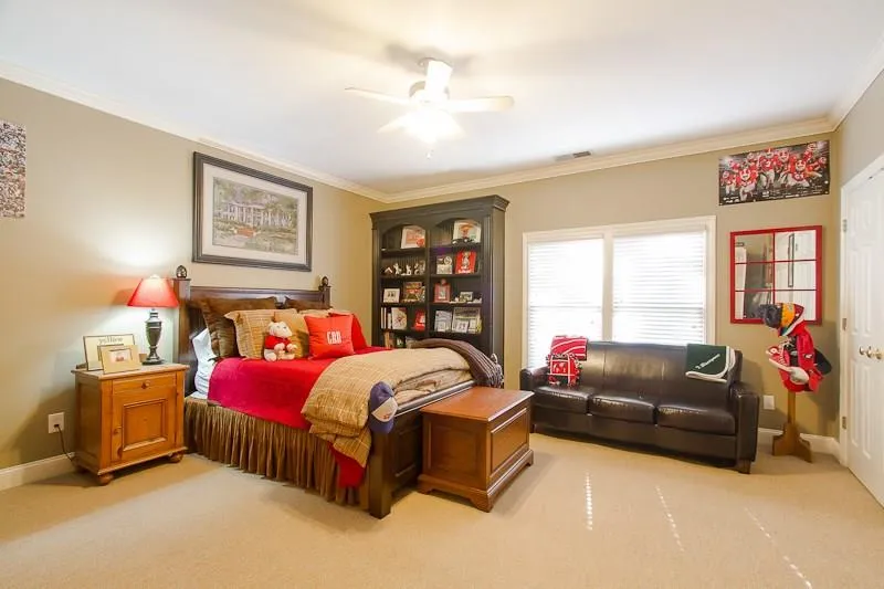 135 High Point Walk, Sandy Springs, Georgia 30342, 4 Bedrooms Bedrooms, ,3 BathroomsBathrooms,Residential,Sold,135 High Point Walk,5666171