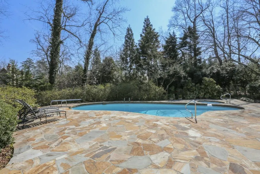 4271 Garmon Road, Atlanta, Georgia 30327, 4 Bedrooms Bedrooms, ,5 BathroomsBathrooms,Residential,Sold,4271 Garmon Road,5978304
