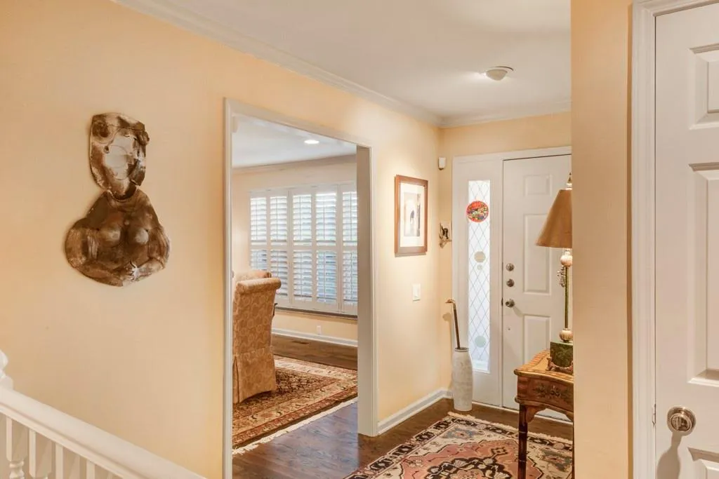 1003 Dunwoody Chace Unit 1003, Sandy Springs, Georgia 30328, 3 Bedrooms Bedrooms, ,3 BathroomsBathrooms,Residential,Sold,1003 Dunwoody Chace Unit 1003,6973545