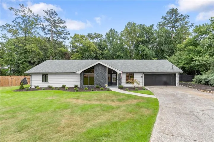 1300 Chipping Court, Roswell, Georgia 30076