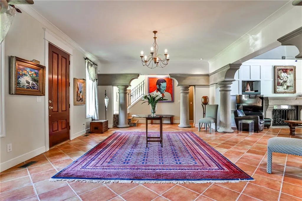 2837 N Hills Drive Ne, Atlanta, Georgia 30305, 5 Bedrooms Bedrooms, ,3 BathroomsBathrooms,Residential,For Sale,2837 N Hills Drive Ne,7639736
