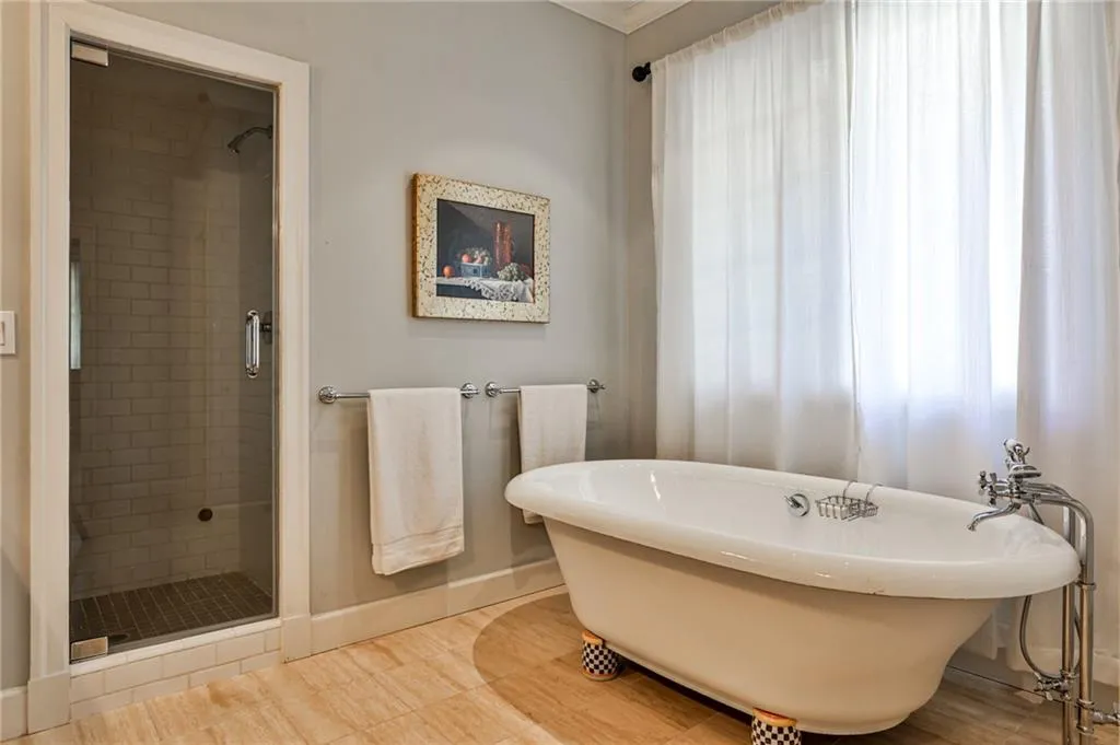2837 N Hills Drive Ne, Atlanta, Georgia 30305, 5 Bedrooms Bedrooms, ,3 BathroomsBathrooms,Residential,For Sale,2837 N Hills Drive Ne,7639736