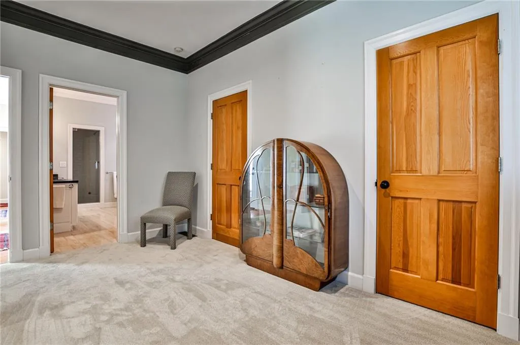 2837 N Hills Drive Ne, Atlanta, Georgia 30305, 5 Bedrooms Bedrooms, ,3 BathroomsBathrooms,Residential,For Sale,2837 N Hills Drive Ne,7639736