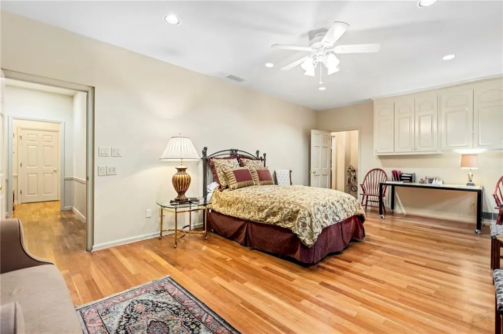 250 Cameron Ridge Drive, Sandy Springs, Georgia 30328, 4 Bedrooms Bedrooms, ,3 BathroomsBathrooms,Residential,Sold,250 Cameron Ridge Drive,6933474