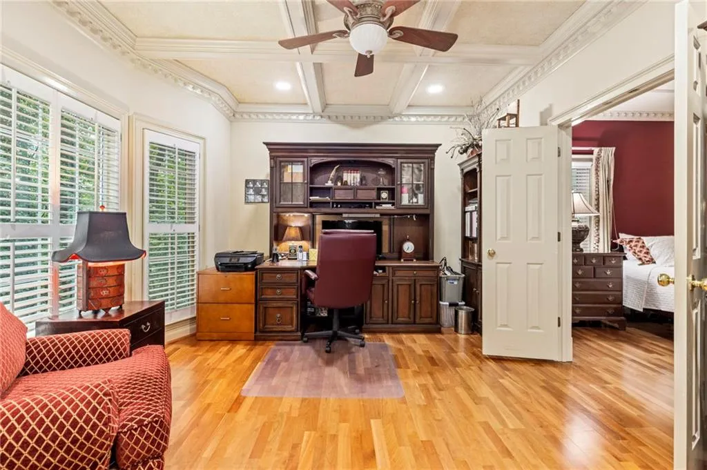 250 Cameron Ridge Drive, Sandy Springs, Georgia 30328, 4 Bedrooms Bedrooms, ,3 BathroomsBathrooms,Residential,Sold,250 Cameron Ridge Drive,6933474