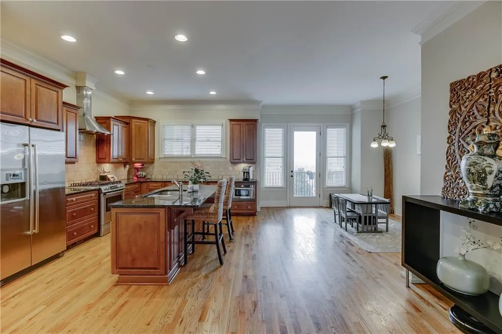 6027 City Walk Lane Unit 5, Atlanta, Georgia 30328, 3 Bedrooms Bedrooms, ,3 BathroomsBathrooms,Residential,Sold,6027 City Walk Lane Unit 5,6504907