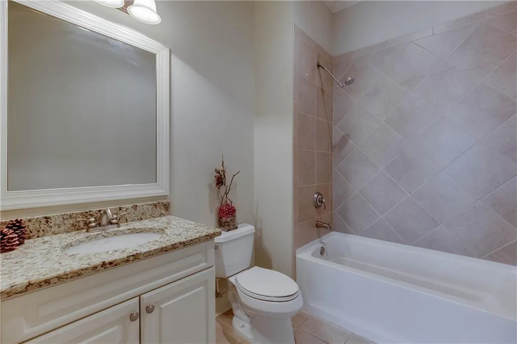 6027 City Walk Lane Unit 5, Atlanta, Georgia 30328, 3 Bedrooms Bedrooms, ,3 BathroomsBathrooms,Residential,Sold,6027 City Walk Lane Unit 5,6504907