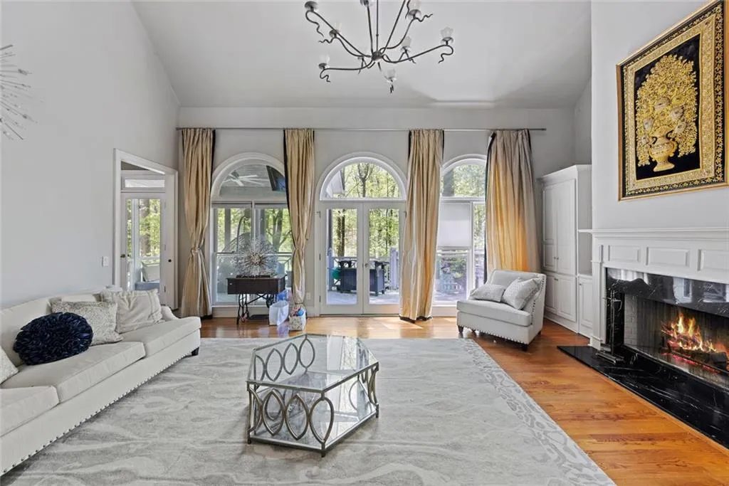 Living Room.jpg