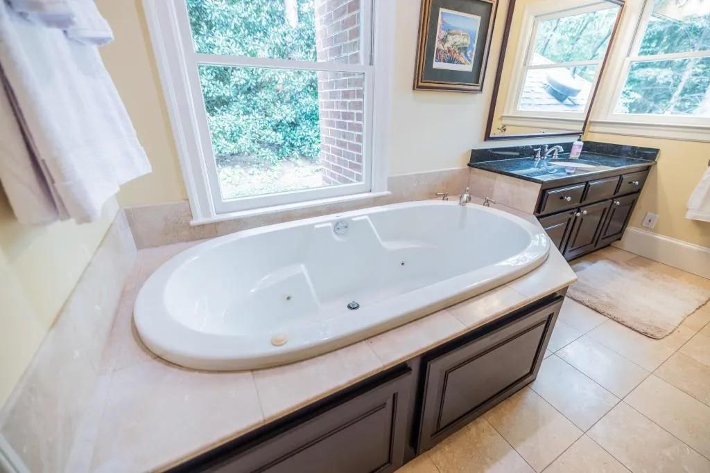 1460 Northwold Drive, Atlanta, Georgia 30350, 4 Bedrooms Bedrooms, ,4 BathroomsBathrooms,Residential,Sold,1460 Northwold Drive,7459405