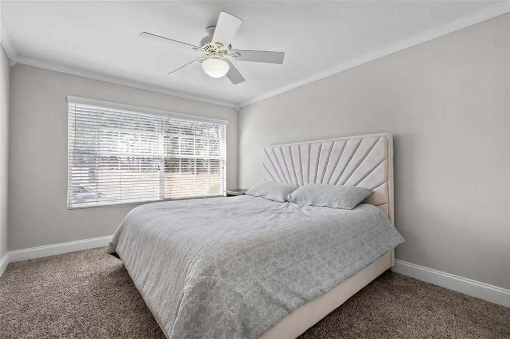 6980 Roswell Road Unit A8, Atlanta, Georgia 30328, 3 Bedrooms Bedrooms, ,2 BathroomsBathrooms,Residential,For Sale,6980 Roswell Road Unit A8,7721436