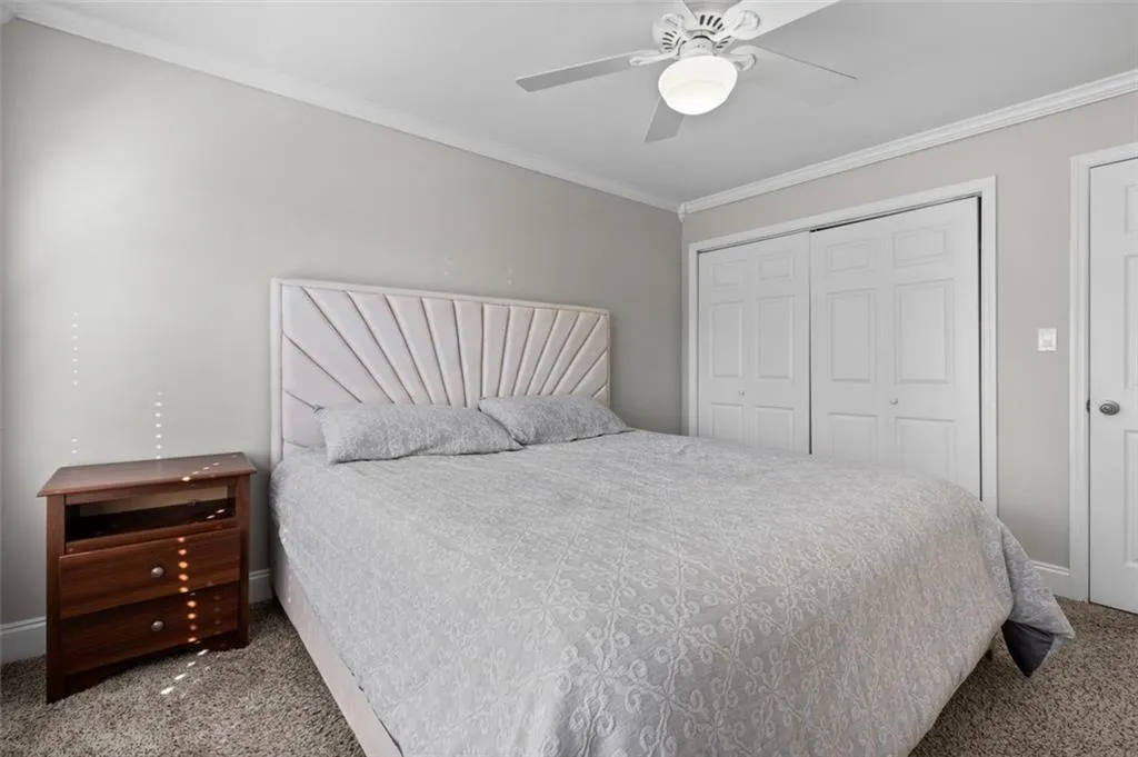 6980 Roswell Road Unit A8, Atlanta, Georgia 30328, 3 Bedrooms Bedrooms, ,2 BathroomsBathrooms,Residential,For Sale,6980 Roswell Road Unit A8,7721436