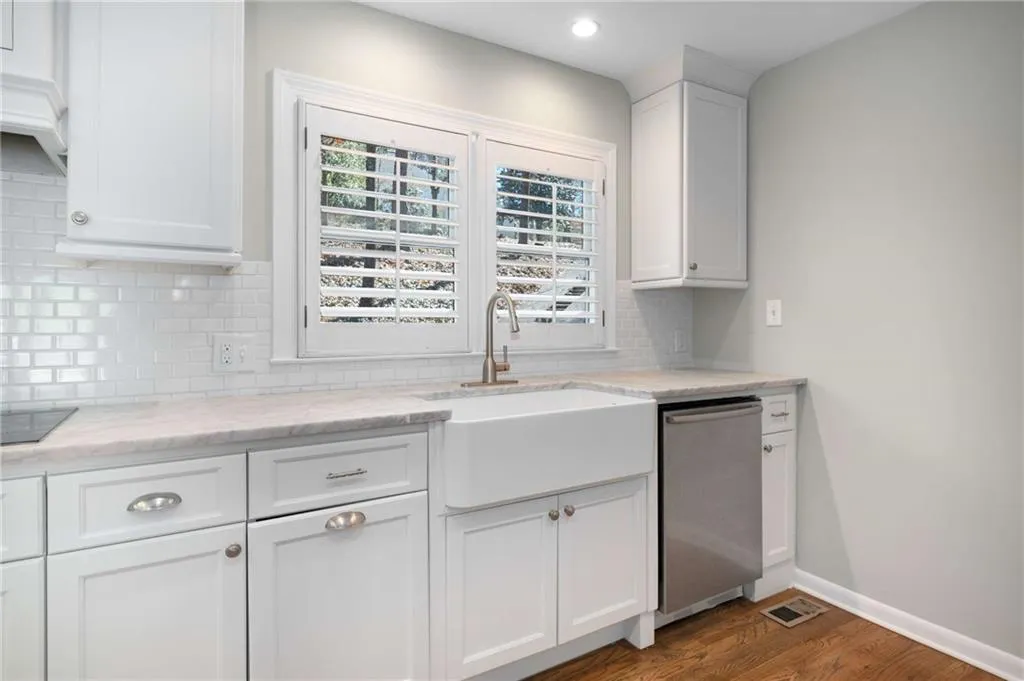 3240 Pinestream Road Nw, Atlanta, Georgia 30327, 4 Bedrooms Bedrooms, ,3 BathroomsBathrooms,Residential,For Sale,3240 Pinestream Road Nw,7674406