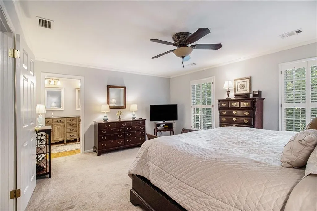 250 The South Chace, Atlanta, Georgia 30328, 3 Bedrooms Bedrooms, ,2 BathroomsBathrooms,Residential,For Sale,250 The South Chace,7663649