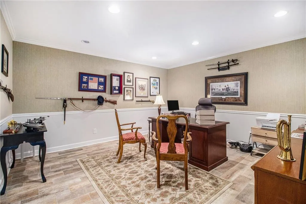 250 The South Chace, Atlanta, Georgia 30328, 3 Bedrooms Bedrooms, ,2 BathroomsBathrooms,Residential,For Sale,250 The South Chace,7663649