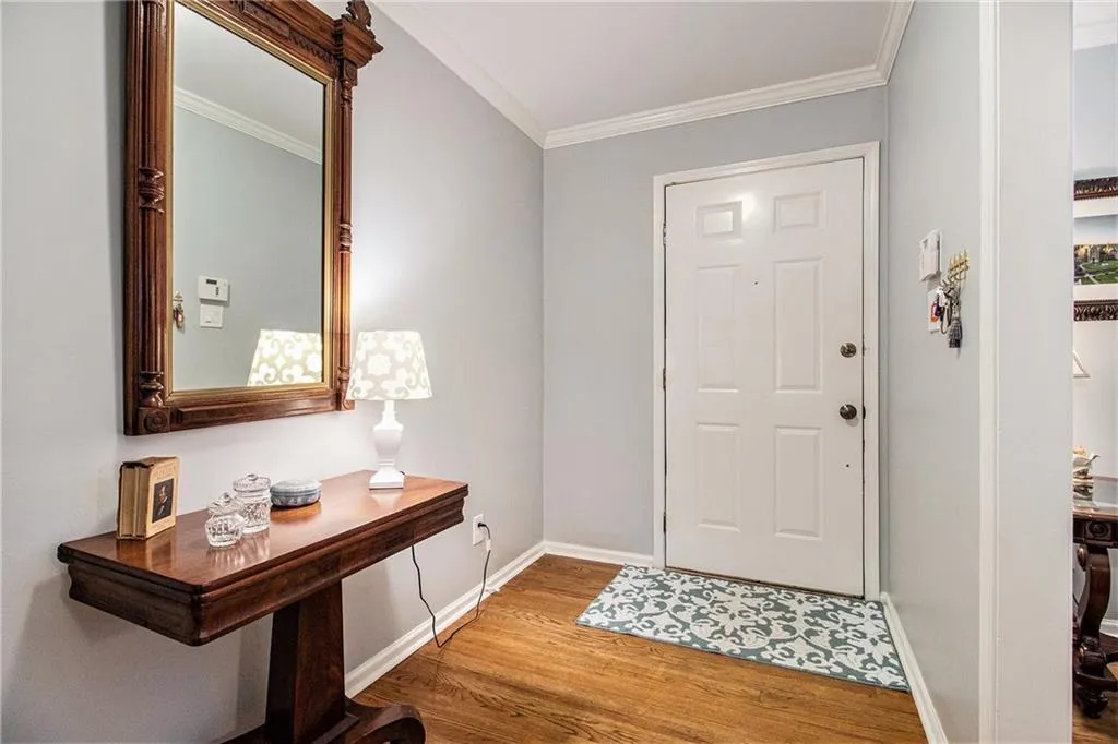 250 The South Chace, Atlanta, Georgia 30328, 3 Bedrooms Bedrooms, ,2 BathroomsBathrooms,Residential,For Sale,250 The South Chace,7663649