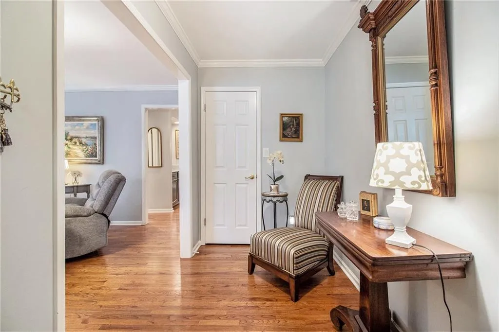 250 The South Chace, Atlanta, Georgia 30328, 3 Bedrooms Bedrooms, ,2 BathroomsBathrooms,Residential,For Sale,250 The South Chace,7663649