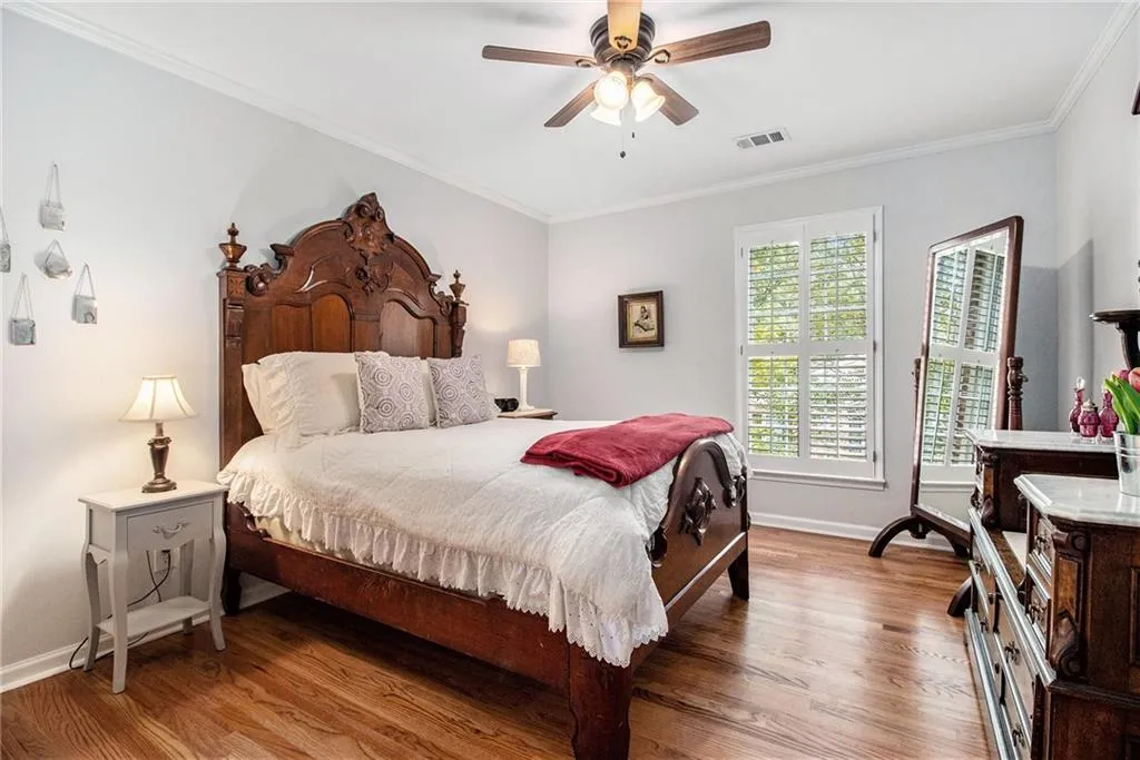 250 The South Chace, Atlanta, Georgia 30328, 3 Bedrooms Bedrooms, ,2 BathroomsBathrooms,Residential,For Sale,250 The South Chace,7663649