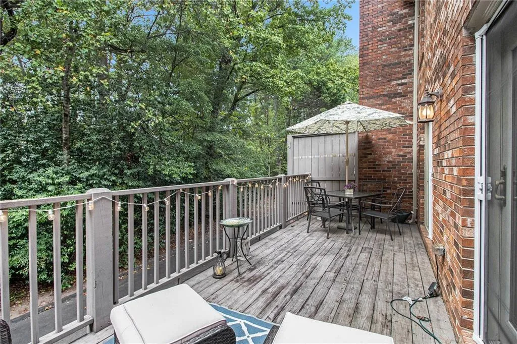 250 The South Chace, Atlanta, Georgia 30328, 3 Bedrooms Bedrooms, ,2 BathroomsBathrooms,Residential,For Sale,250 The South Chace,7663649