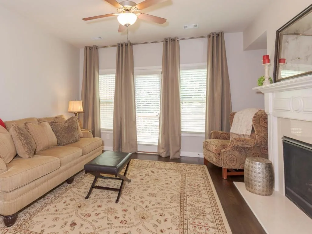 7235 Highland Bluff Unit 4, Sandy Springs, Georgia 30328, 3 Bedrooms Bedrooms, ,3 BathroomsBathrooms,Residential,Sold,7235 Highland Bluff Unit 4,6027285