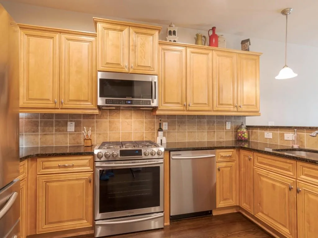7235 Highland Bluff Unit 4, Sandy Springs, Georgia 30328, 3 Bedrooms Bedrooms, ,3 BathroomsBathrooms,Residential,Sold,7235 Highland Bluff Unit 4,6027285