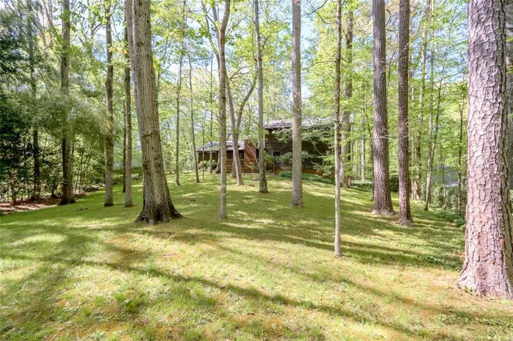 100 N Mill Road, Sandy Springs, Georgia 30328, 4 Bedrooms Bedrooms, ,3 BathroomsBathrooms,Residential,Sold,100 N Mill Road,6873207