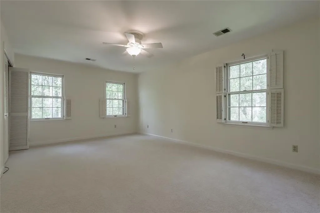 100 N Mill Road, Sandy Springs, Georgia 30328, 4 Bedrooms Bedrooms, ,3 BathroomsBathrooms,Residential,Sold,100 N Mill Road,6873207