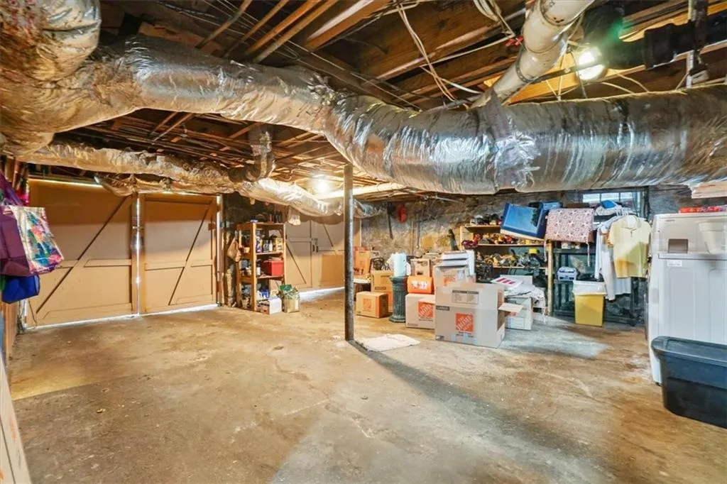 3061 Peachtree Drive Ne, Atlanta, Georgia 30305, 3 Bedrooms Bedrooms, 0 ,2 BathroomsBathrooms,Residential,For Sale,3061 Peachtree Drive Ne,7745718