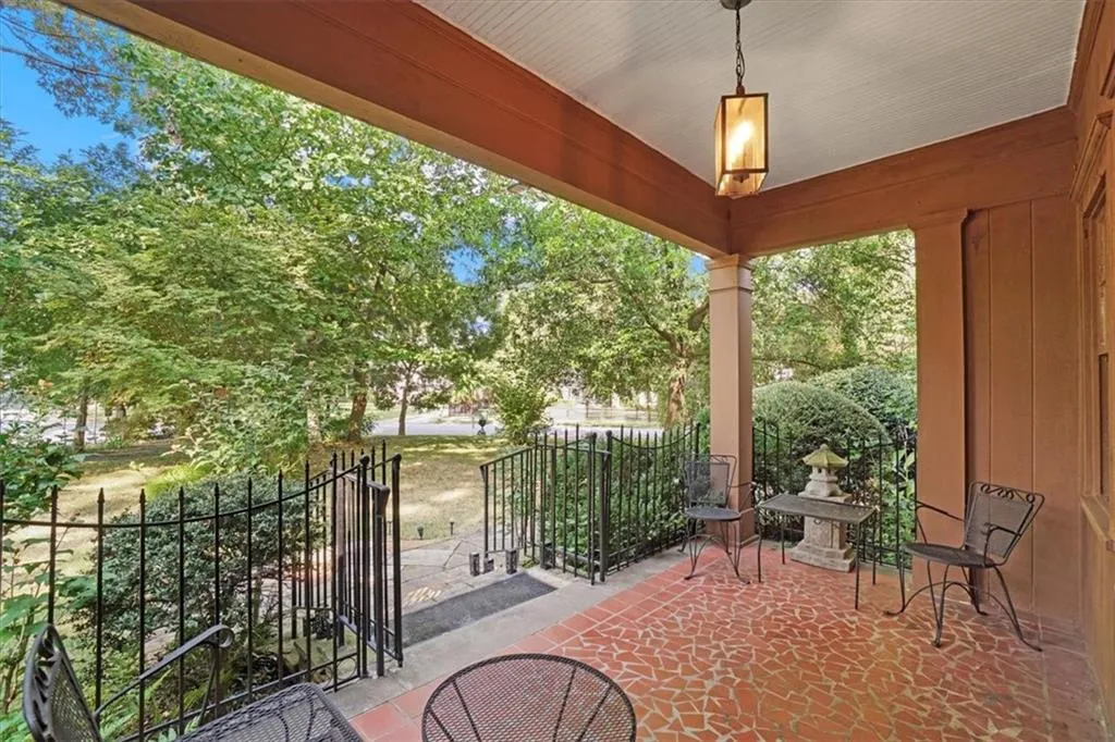 3061 Peachtree Drive Ne, Atlanta, Georgia 30305, 3 Bedrooms Bedrooms, 0 ,2 BathroomsBathrooms,Residential,For Sale,3061 Peachtree Drive Ne,7745718