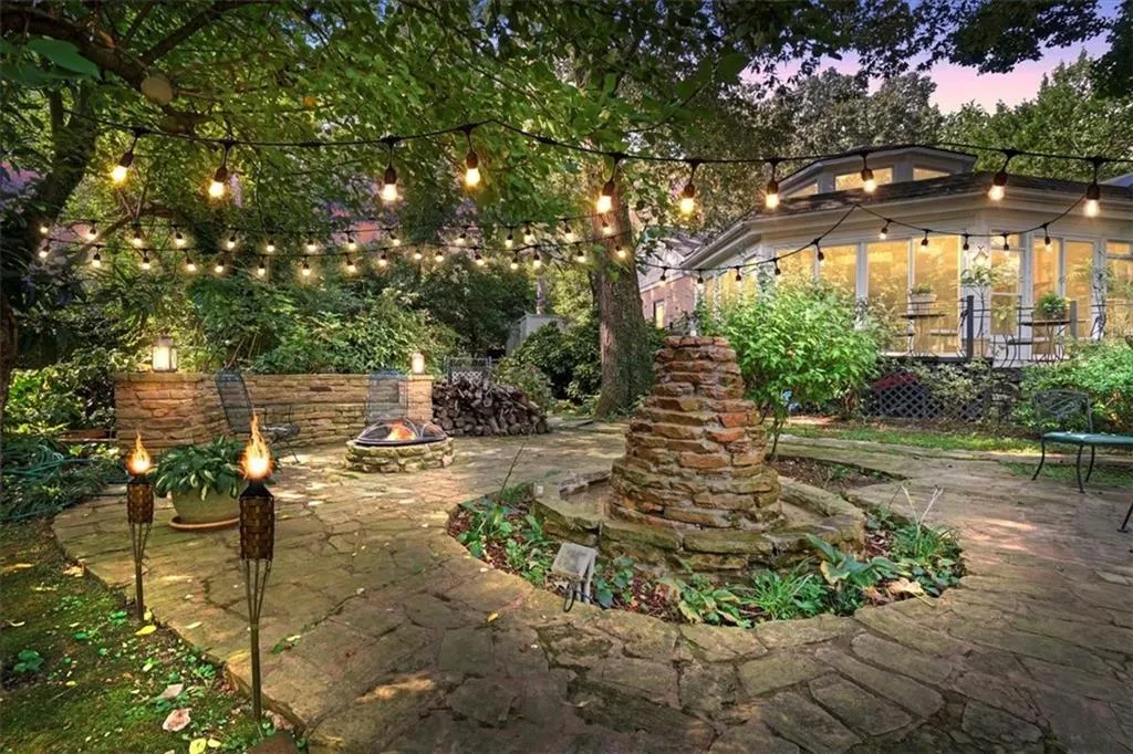 3061 Peachtree Drive Ne, Atlanta, Georgia 30305, 3 Bedrooms Bedrooms, 0 ,2 BathroomsBathrooms,Residential,For Sale,3061 Peachtree Drive Ne,7745718