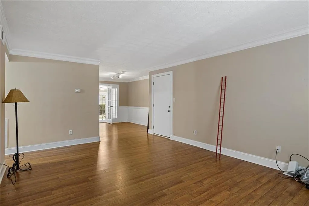 6700 Roswell Road Ne Unit 22e, Atlanta, Georgia 30328, 2 Bedrooms Bedrooms, ,2 BathroomsBathrooms,Residential,Sold,6700 Roswell Road Ne Unit 22e,6842494