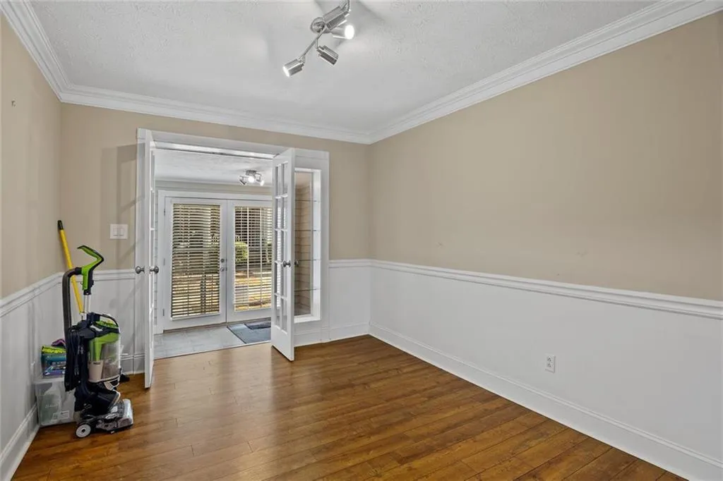 6700 Roswell Road Ne Unit 22e, Atlanta, Georgia 30328, 2 Bedrooms Bedrooms, ,2 BathroomsBathrooms,Residential,Sold,6700 Roswell Road Ne Unit 22e,6842494