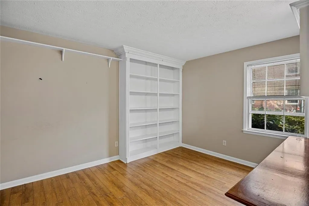 6700 Roswell Road Ne Unit 22e, Atlanta, Georgia 30328, 2 Bedrooms Bedrooms, ,2 BathroomsBathrooms,Residential,Sold,6700 Roswell Road Ne Unit 22e,6842494