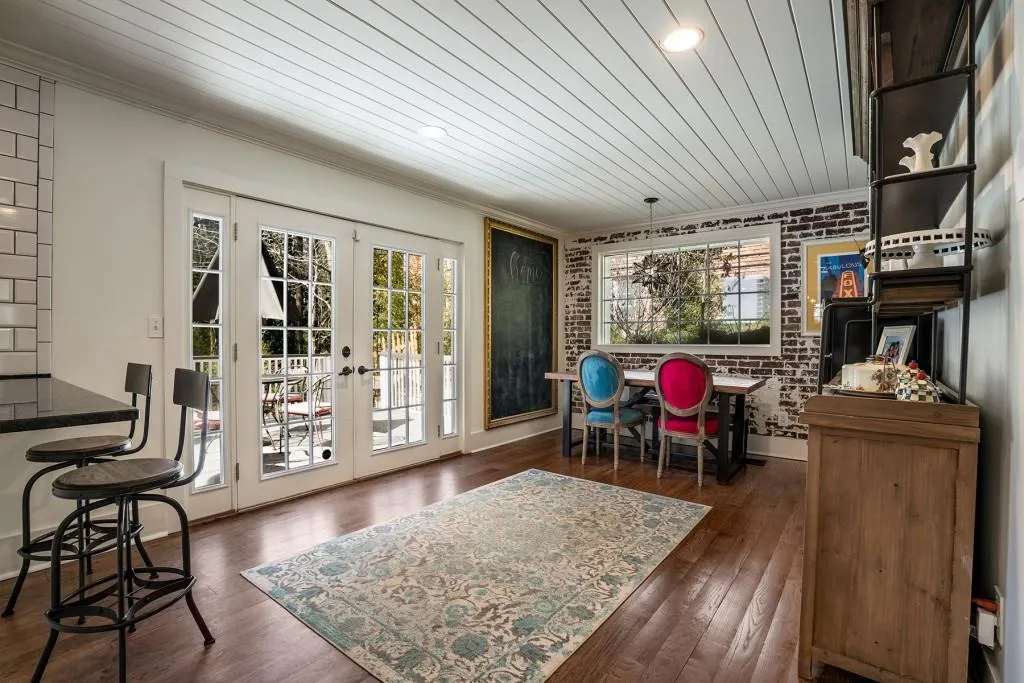 6404 Colebridge Road, Sandy Springs, Georgia 30328, 4 Bedrooms Bedrooms, ,2 BathroomsBathrooms,Residential,Sold,6404 Colebridge Road,7346084